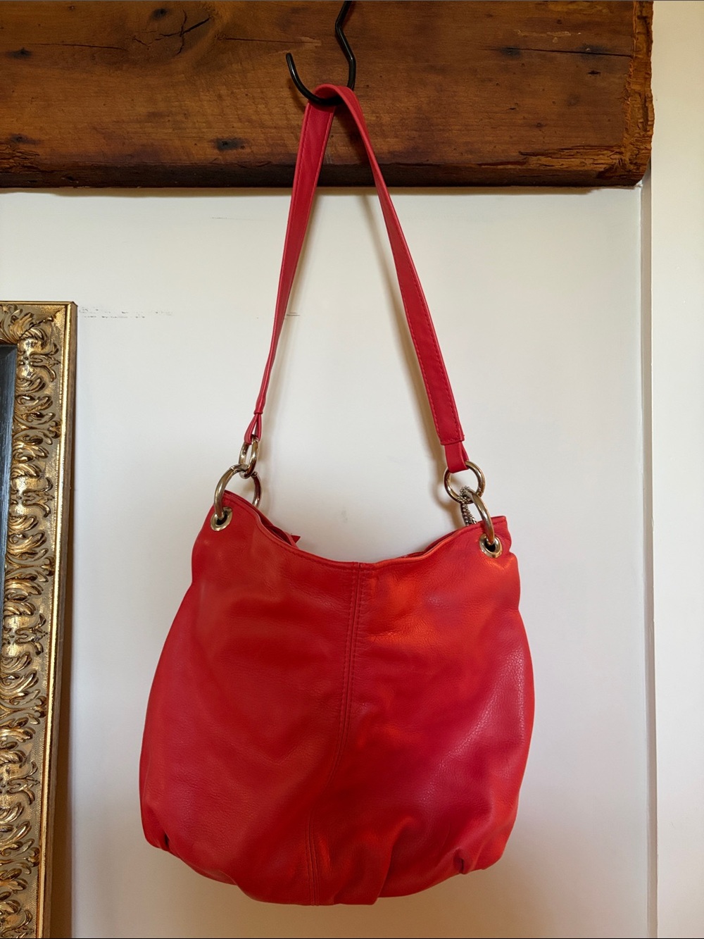 Victoria Leather | pink/red shoulder bag
